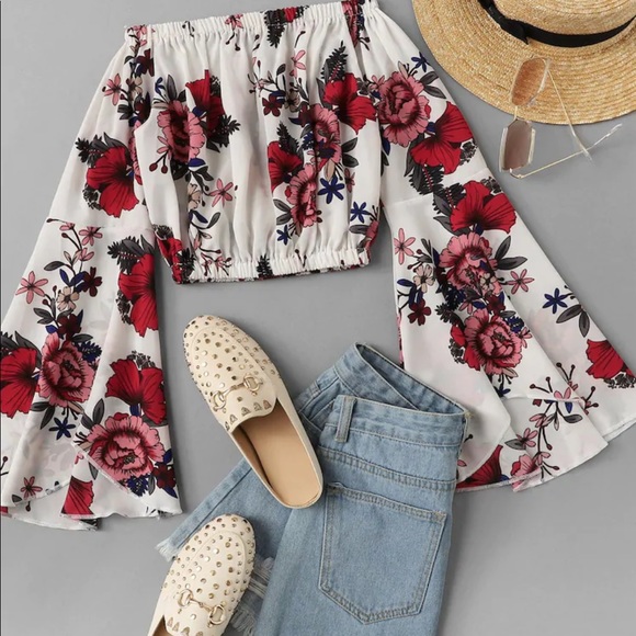 Tops - ☀️SALE☀️ Off The Shoulder Crop Top NWOT